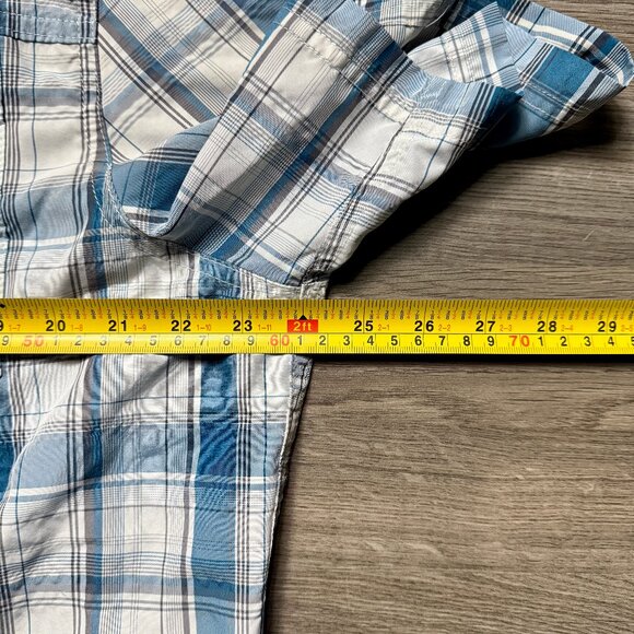 L.L. Bean Men's Cool Weave Button Up Short Shirt - Blue/White - Picture 4 of 5